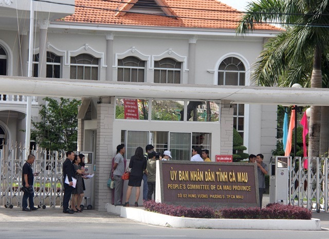 Cà Mau cắt giảm cán bộ đi dự hội chợ nước ngoài ảnh 2