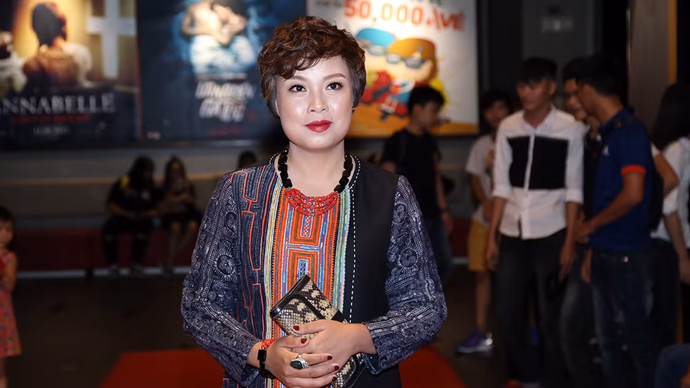 Khương Ngọc nói về vai diễn già, xấu: 'Lâu rồi mới bị kích thích như vậy' ảnh 1