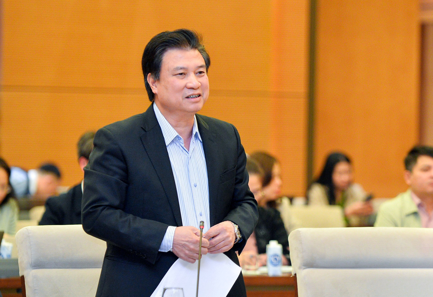 Thứ trưởng Bộ GD&ĐT Nguyễn Hữu Độ tại phiên họp Thứ trưởng Bộ GD&ĐT Nguyễn Hữu Độ tại phiên họp