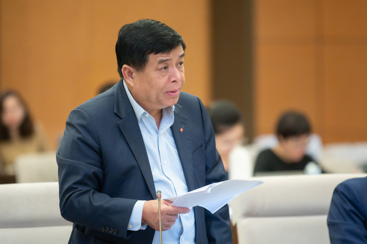 Bộ trưởng Bộ KH&ĐT Nguyễn Chí Dũng tại phiên họp. Bộ trưởng Bộ KH&ĐT Nguyễn Chí Dũng tại phiên họp.