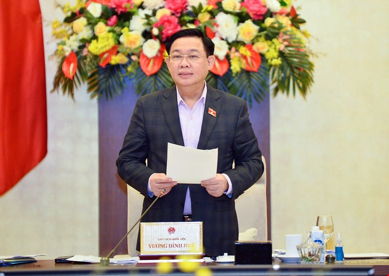 Chủ tịch Quốc hội Vương Đình Huệ phát biểu tại phiên họp Uỷ ban Thường vụ Quốc hội Chủ tịch Quốc hội Vương Đình Huệ phát biểu tại phiên họp Uỷ ban Thường vụ Quốc hội