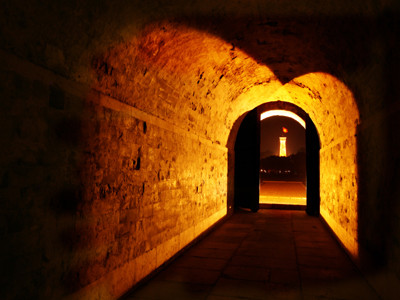 Cột cờ Hà Nội nhìn từ Hoàng Thành Thăng Long. Ảnh: Xuân Phú. Cột cờ Hà Nội nhìn từ Hoàng Thành Thăng Long. Ảnh: Xuân Phú