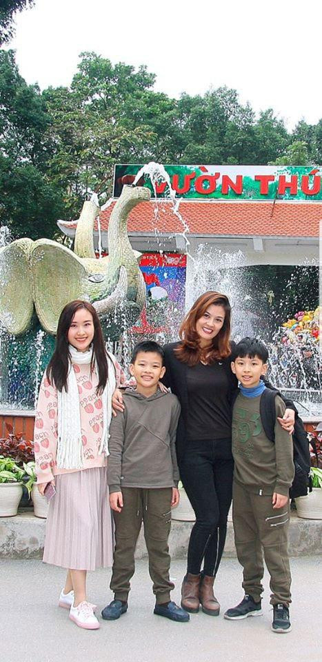 Hoa Thuý có cuộc sống bình yên bên các con.