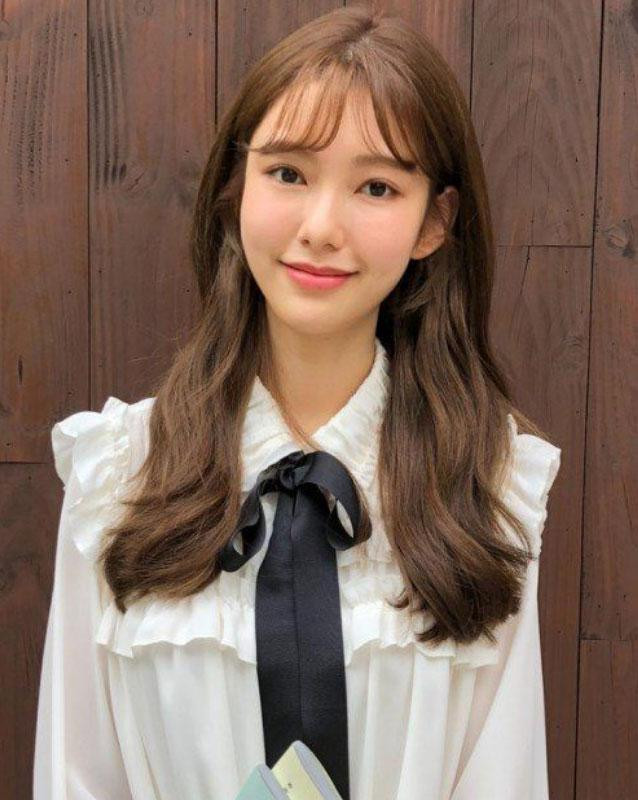 Trong phiên bản của Hàn, nhân vật em gái của nữ chính có nhan sắc xinh đẹp, ngọt ngào. Trong phiên bản của Hàn, nhân vật em gái của nữ chính có nhan sắc xinh đẹp, ngọt ngào.