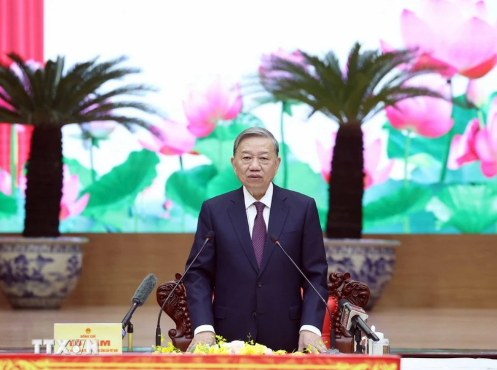 Tổng Bí thư Tô Lâm, Bí thư Quân ủy Trung ương phát biểu tại buổi làm việc với lãnh đạo Quân khu 7. Ảnh: Thống Nhất/TTXVN