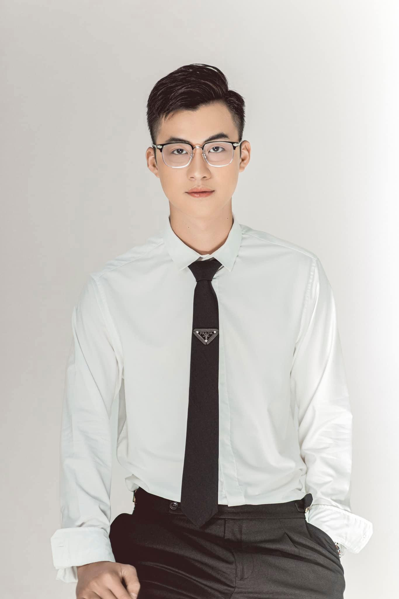 Hiện tại, Duy Khánh vẫn hoạt động nghệ thuật tự do để có những trải nghiệm riêng trong nghề. Hiện tại, Duy Khánh vẫn hoạt động nghệ thuật tự do để có những trải nghiệm riêng trong nghề.