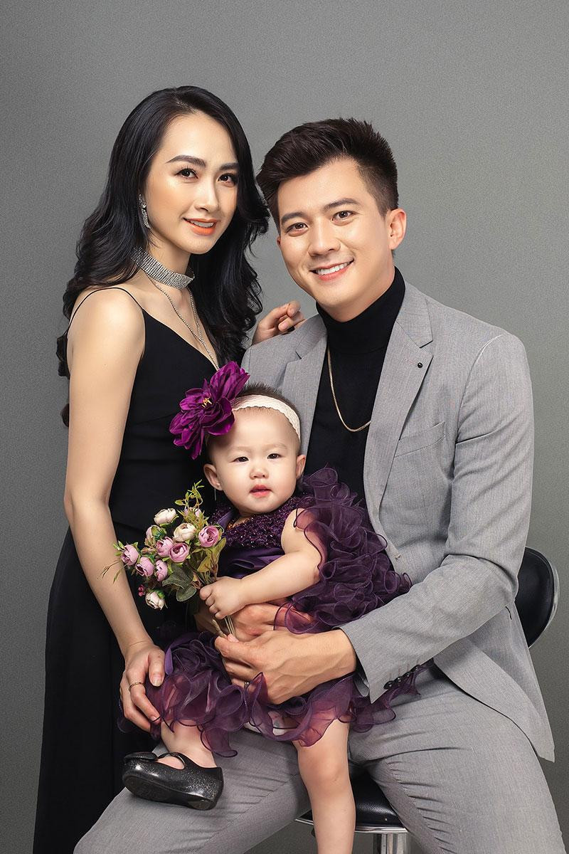 Gia đình nhỏ hạnh phúc của Hà Việt Dũng.