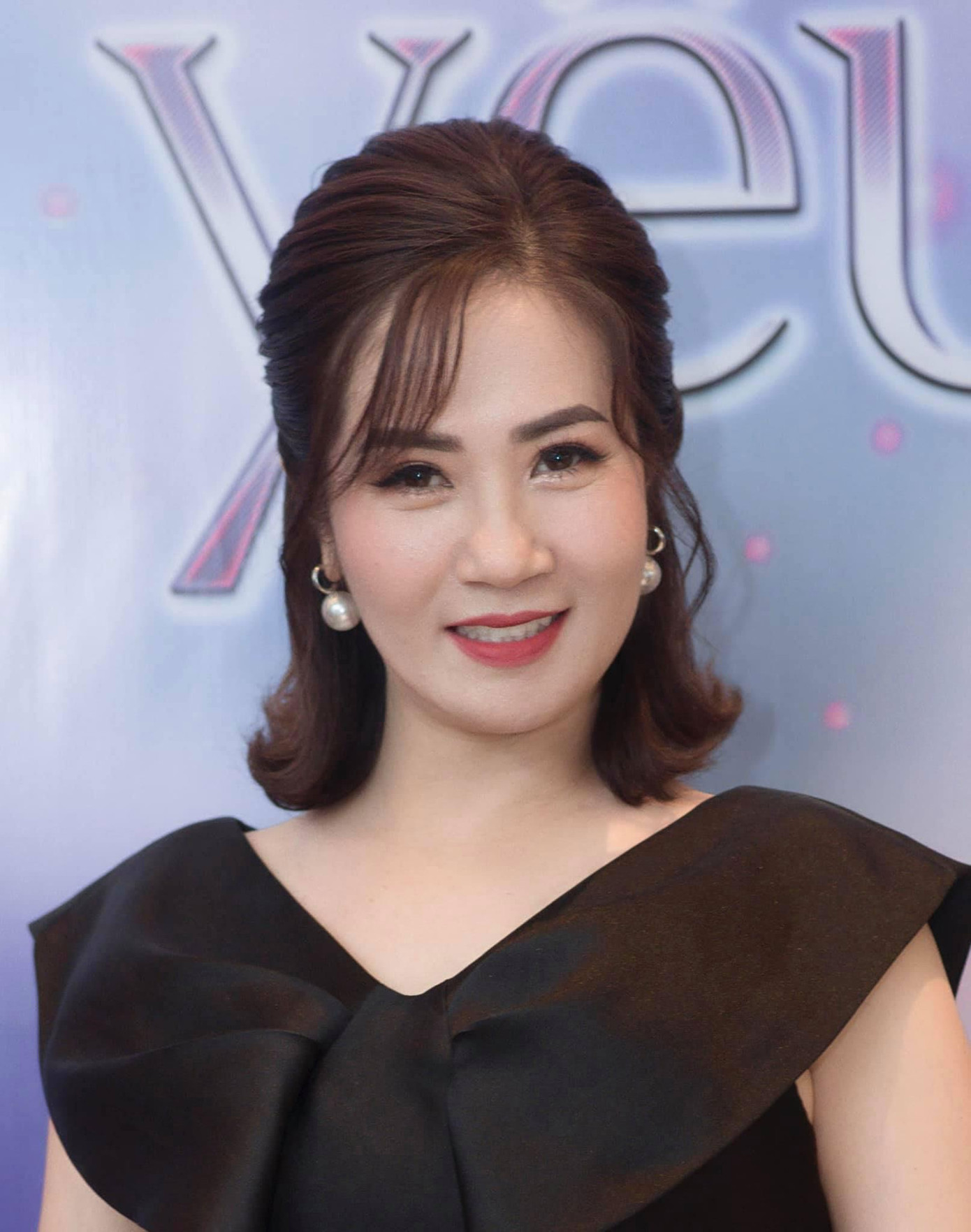 "Tôi cũng phải học hỏi về sự nhanh nhạy, tiếp cận công nghệ của các diễn viên trẻ". "Tôi cũng phải học hỏi về sự nhanh nhạy, tiếp cận công nghệ của các diễn viên trẻ".