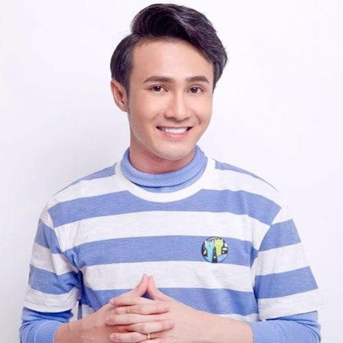 Huỳnh Lập đóng cửa hàng về quê.