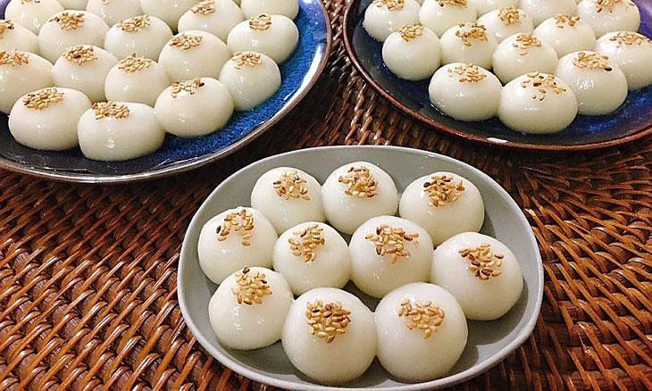 Với người Việt, Tết Hàn Thực còn có tên gọi là Tết bánh trôi, bánh chay. Với người Việt, Tết Hàn Thực còn có tên gọi là Tết bánh trôi, bánh chay.