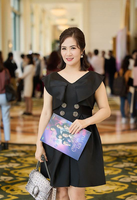 Vai diễn lần này là thử thách khá nặng nhưng cũng rất thú vị với nữ diễn viên sinh năm 1973. Vai diễn lần này là thử thách khá nặng nhưng cũng rất thú vị với nữ diễn viên sinh năm 1973.