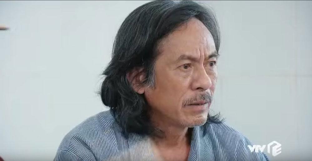 Bố của Chiến cũng rất quan tâm đến con trai nhưng bao năm khó nói lời yêu thương.