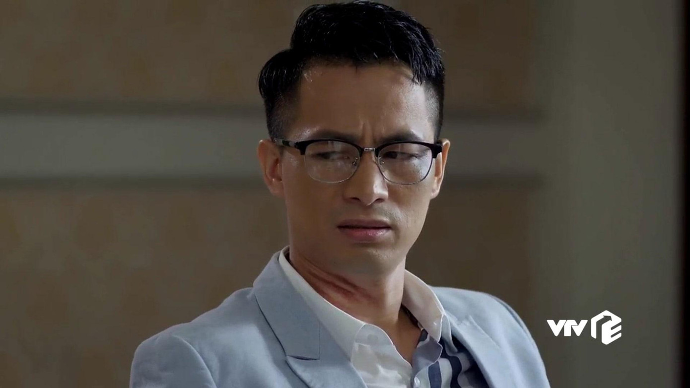 Tạo hình nhân vật Vỹ của Mạnh Cường trong "Hướng dương ngược nắng". Tạo hình nhân vật Vỹ của Mạnh Cường trong "Hướng dương ngược nắng".