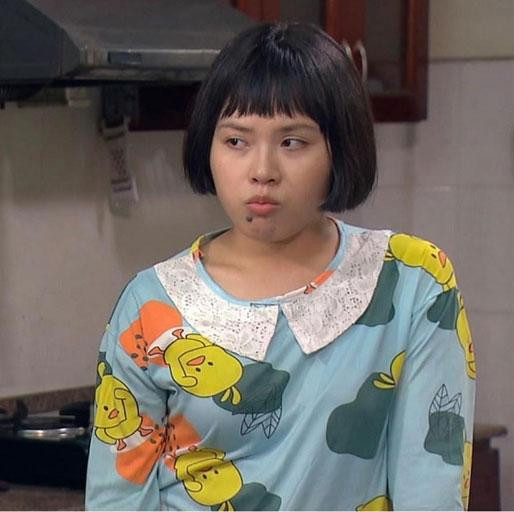 Cùng một vai diễn nhưng Ánh Tuyết có vẻ thiệt thòi hơn so với đồng nghiệp Hàn Quốc. Cùng một vai diễn nhưng Ánh Tuyết có vẻ thiệt thòi hơn so với đồng nghiệp Hàn Quốc.