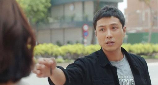 Hóa ra con gián Đăng cầm là "gián giả".