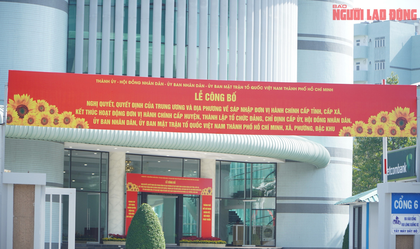 Thành ủy TPHCM yêu cầu tổ chức lễ công bố chu đáo, trang trọng, an toàn, tiết kiệm, thiết thực, hiệu quả.