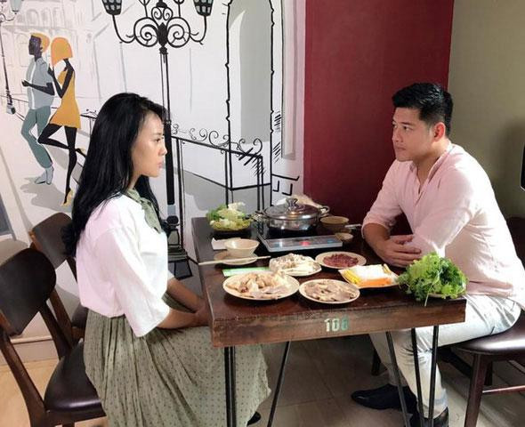 Hải Anh và Phương Oanh trong phim "Quỳnh búp bê".