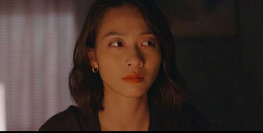 Phân đoạn Nhi vừa khóc tủi thân vừa nhớ mẹ khiến nhiều khán giả rơi lệ.