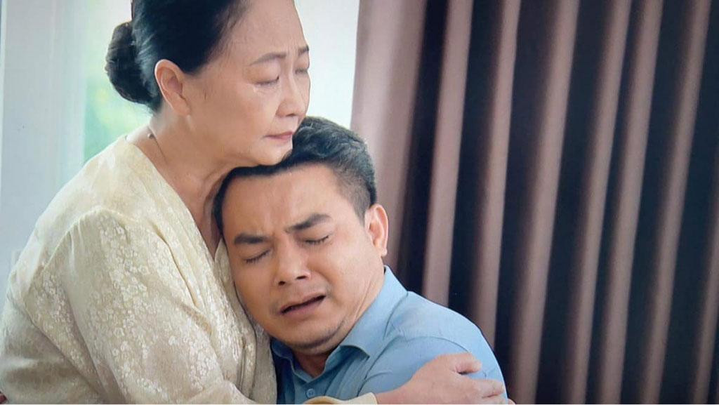 Ông Khang là một doanh nhân tài giỏi và hiếu thảo với mẹ.