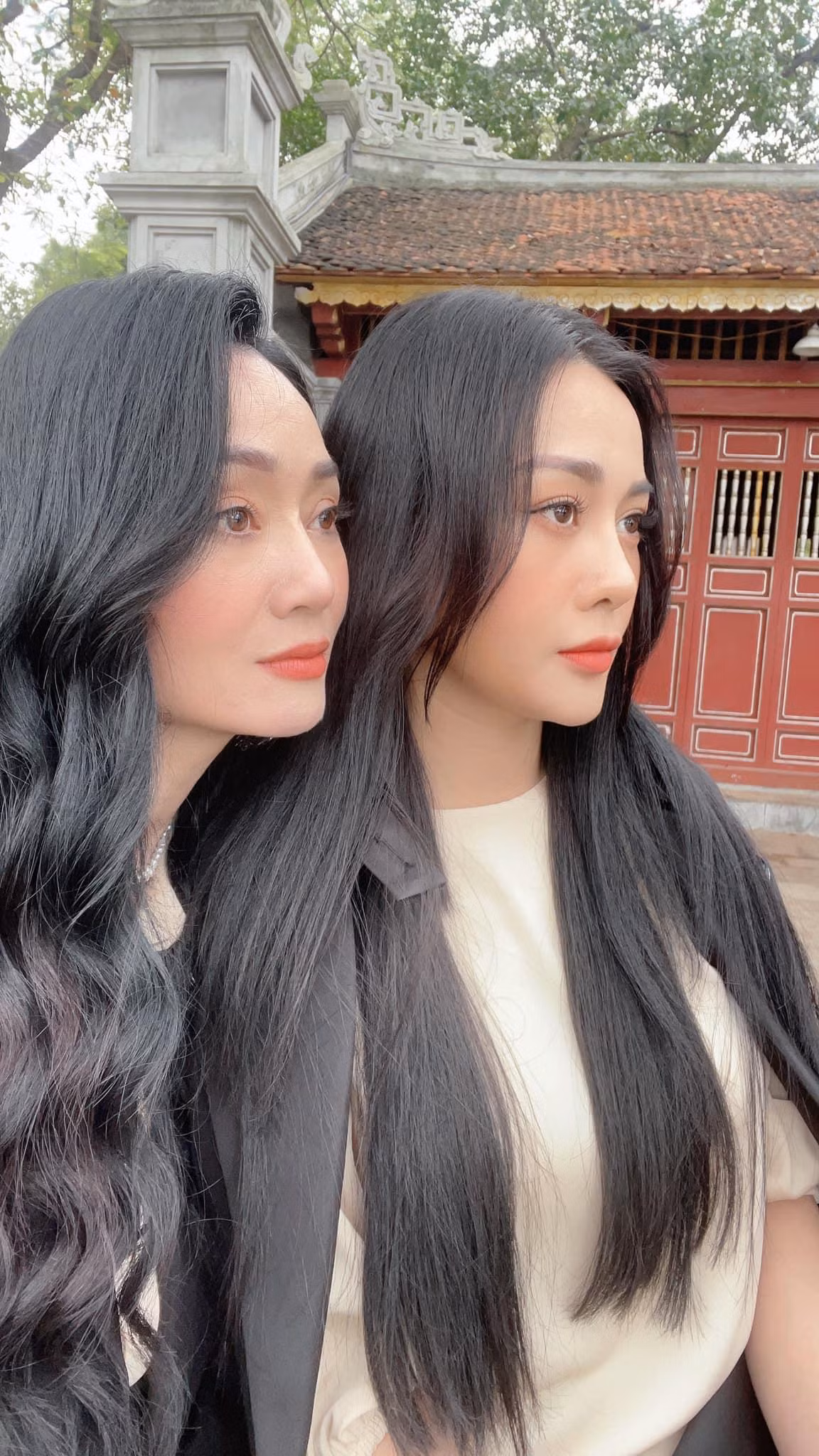 Góc nghiêng thu hút, không thua kém đàn em của nữ diễn viên từng được mệnh danh là "nữ diễn viên có đôi mắt buồn nhất làng kịch phía Bắc".