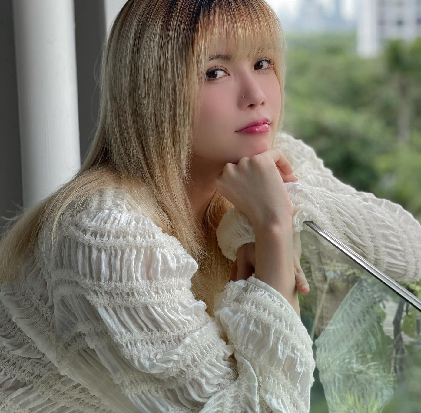 Không chỉ sở hữu thân hình nóng bỏng, nhan sắc xinh đẹp tựa búp bê của Thiều Bảo Trâm mỗi khi xuất hiện cũng khiến dân mạng không tiếc lời ngợi khen. Không chỉ sở hữu thân hình nóng bỏng, nhan sắc xinh đẹp tựa búp bê của Thiều Bảo Trâm mỗi khi xuất hiện cũng khiến dân mạng không tiếc lời ngợi khen.