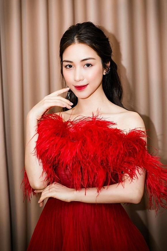 Mặt mộc của Hòa Minzy nhận được nhiều lời khen từ phía khán giả. Mặt mộc của Hòa Minzy nhận được nhiều lời khen từ phía khán giả.