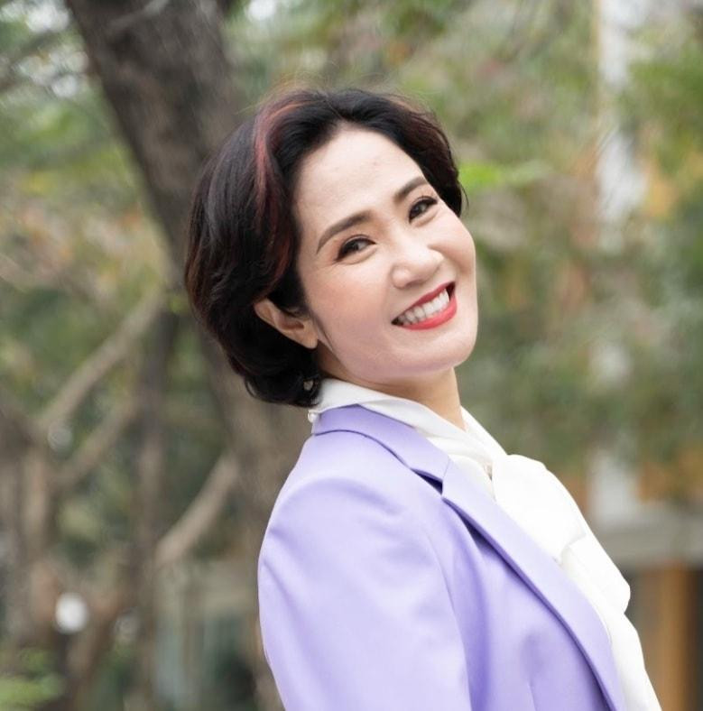 Diễn viên Nguyệt Hằng tâm sự bị ám ảnh bởi nhân vật bà Hoài.