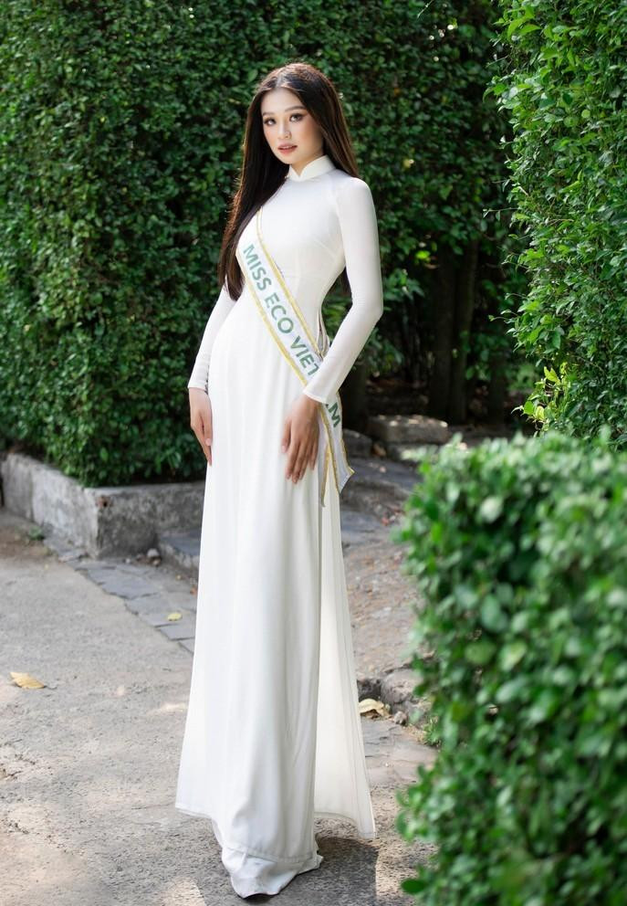 Á hậu 3 Miss Eco Vietnam 2022 Trần Hoài Phương sẽ đại diện Việt Nam dự Miss Eco International 2022 tại Ấn Độ.