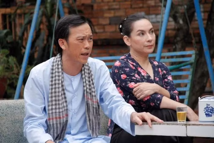 Trong bộ phim cuối cùng Phi Nhung tham gia, cô gây ấn tượng với vai dì ghẻ khó tính.