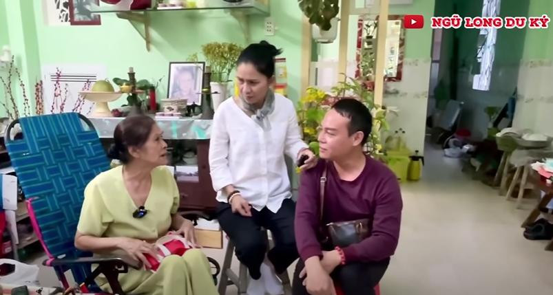 Hiện tại, nghệ sĩ Diễm Kiều chỉ loanh quanh gần nhà và thỉnh thoảng di chuyển xa bằng xe bus. Hiện tại, nghệ sĩ Diễm Kiều chỉ loanh quanh gần nhà và thỉnh thoảng di chuyển xa bằng xe bus.