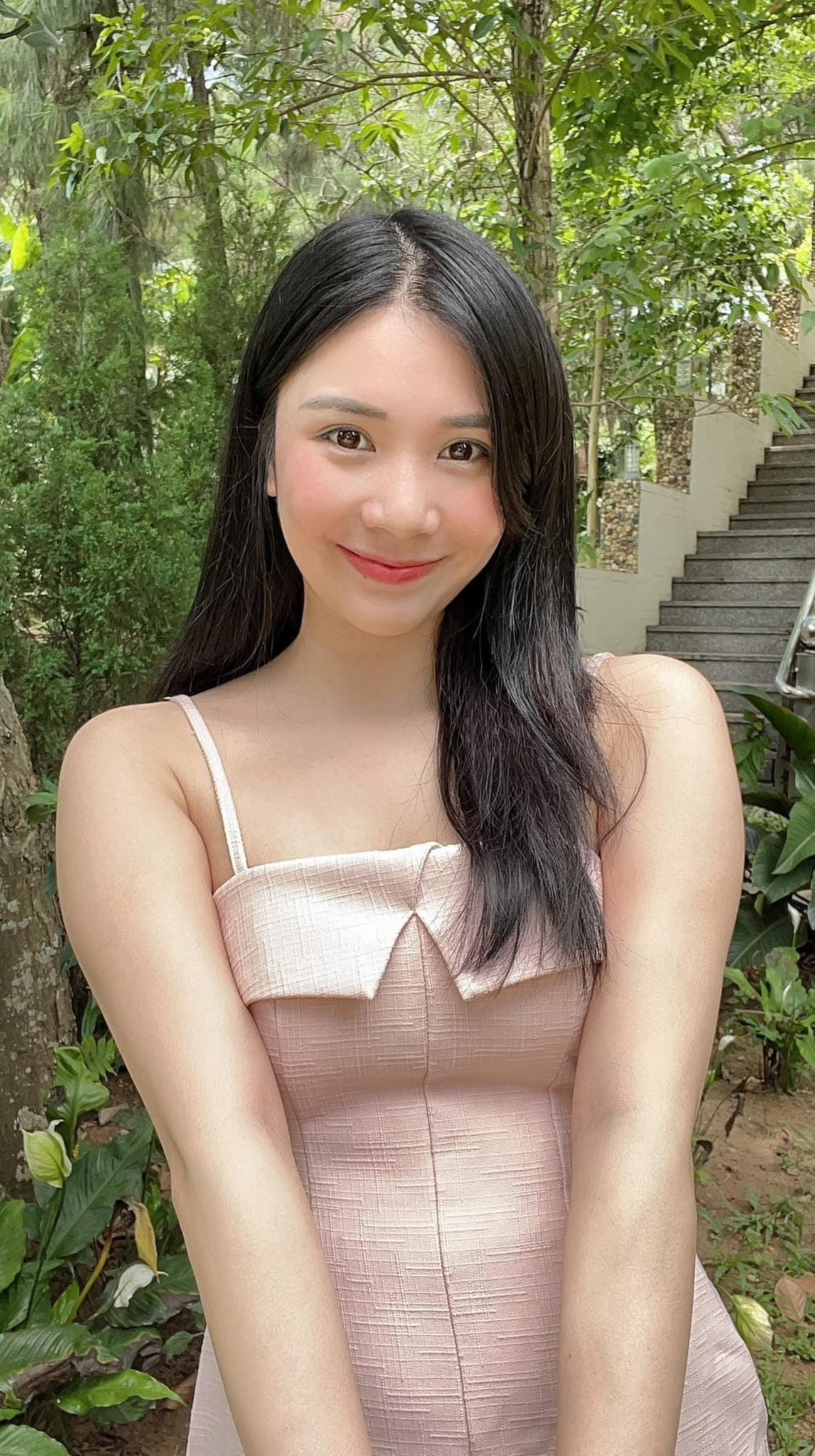 Đồng hành cùng cặp đôi chính Hải Triều - Hạ Lam là nữ thiếu úy Hải Yến do Lại Thanh (Thanh Bi) đảm nhận. Sau khi đến gần hơn với khán giả nhờ vai Diệp lẳng lơ trong “Người phán xử”, Thanh Bi thay đổi hình tượng, vào vai thiếu úy Hải Yến xinh đẹp, mạnh mẽ khiến không ít người bất ngờ.