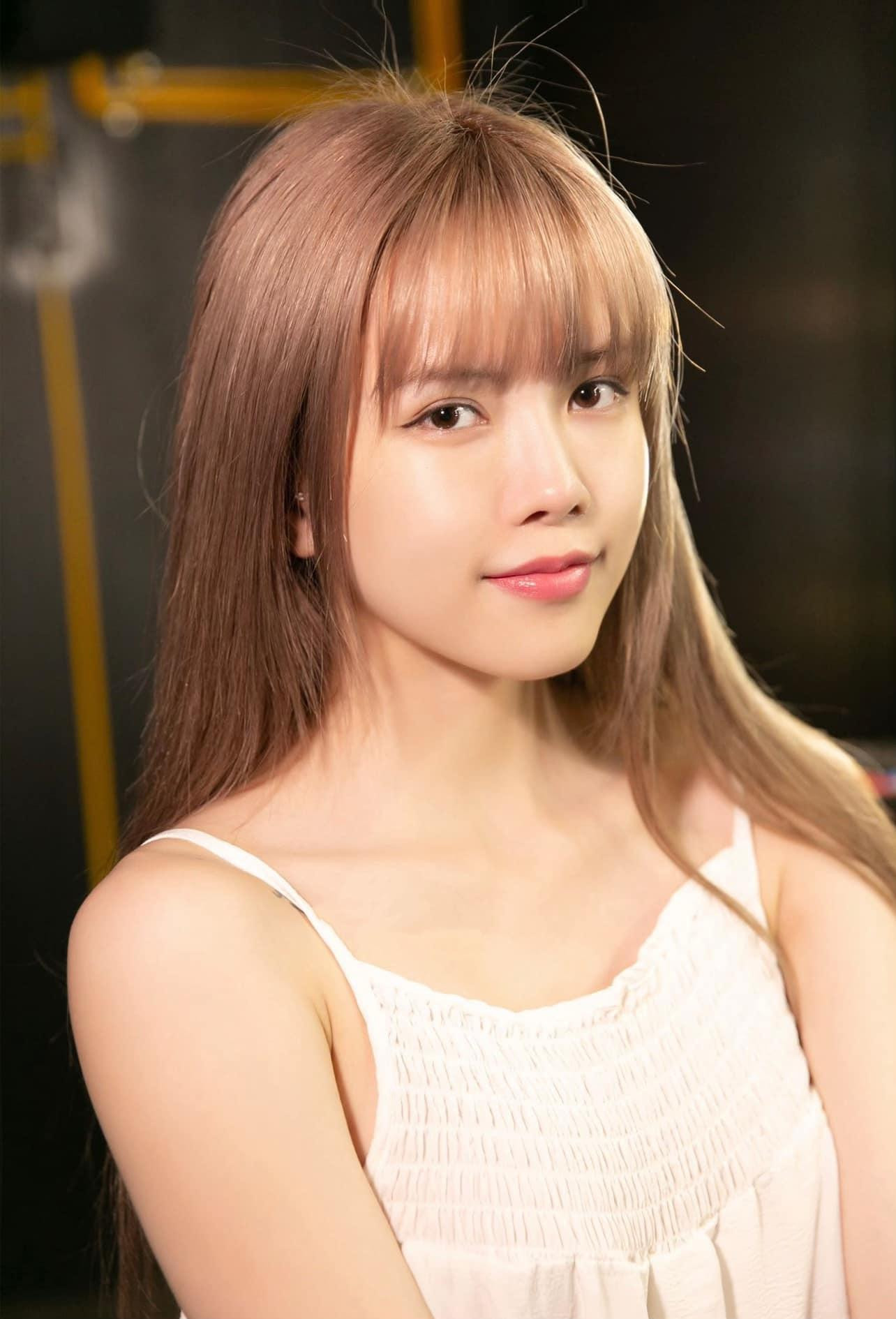 Cùng với Hải Tú, Thiều Bảo Trâm là một trong số những nhân vật được cư dân mạng tìm kiếm trên Google nhiều nhất bởi dính vào ồn ào tình ái liên quan đến Sơn Tùng. Cùng với Hải Tú, Thiều Bảo Trâm là một trong số những nhân vật được cư dân mạng tìm kiếm trên Google nhiều nhất bởi dính vào ồn ào tình ái liên quan đến Sơn Tùng.