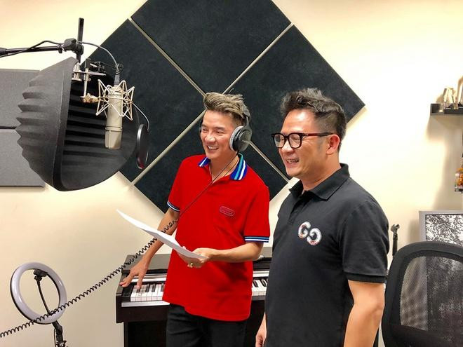 Đàm Vĩnh Hưng và Bằng Kiều từng có khoảng thời gian dài "cạch mặt" do hiểu nhầm. Đàm Vĩnh Hưng và Bằng Kiều từng có khoảng thời gian dài "cạch mặt" do hiểu nhầm.