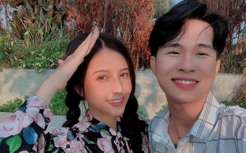 Bê bối tình cảm của Jack và nữ chính MV "Sóng gió" là tâm điểm bàn tán của cộng đồng mạng. Bê bối tình cảm của Jack và nữ chính MV "Sóng gió" là tâm điểm bàn tán của cộng đồng mạng.