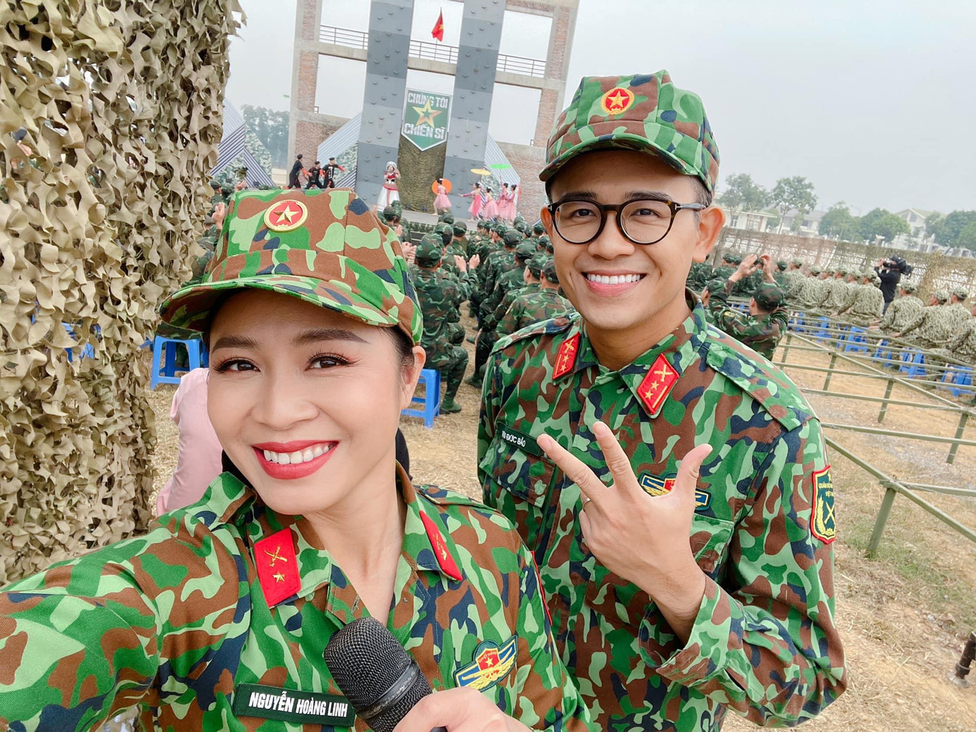 Hoàng Linh và Đức Bảo là đôi bạn dẫn gắn bó nhiều năm với "Chúng tôi là chiến sĩ".