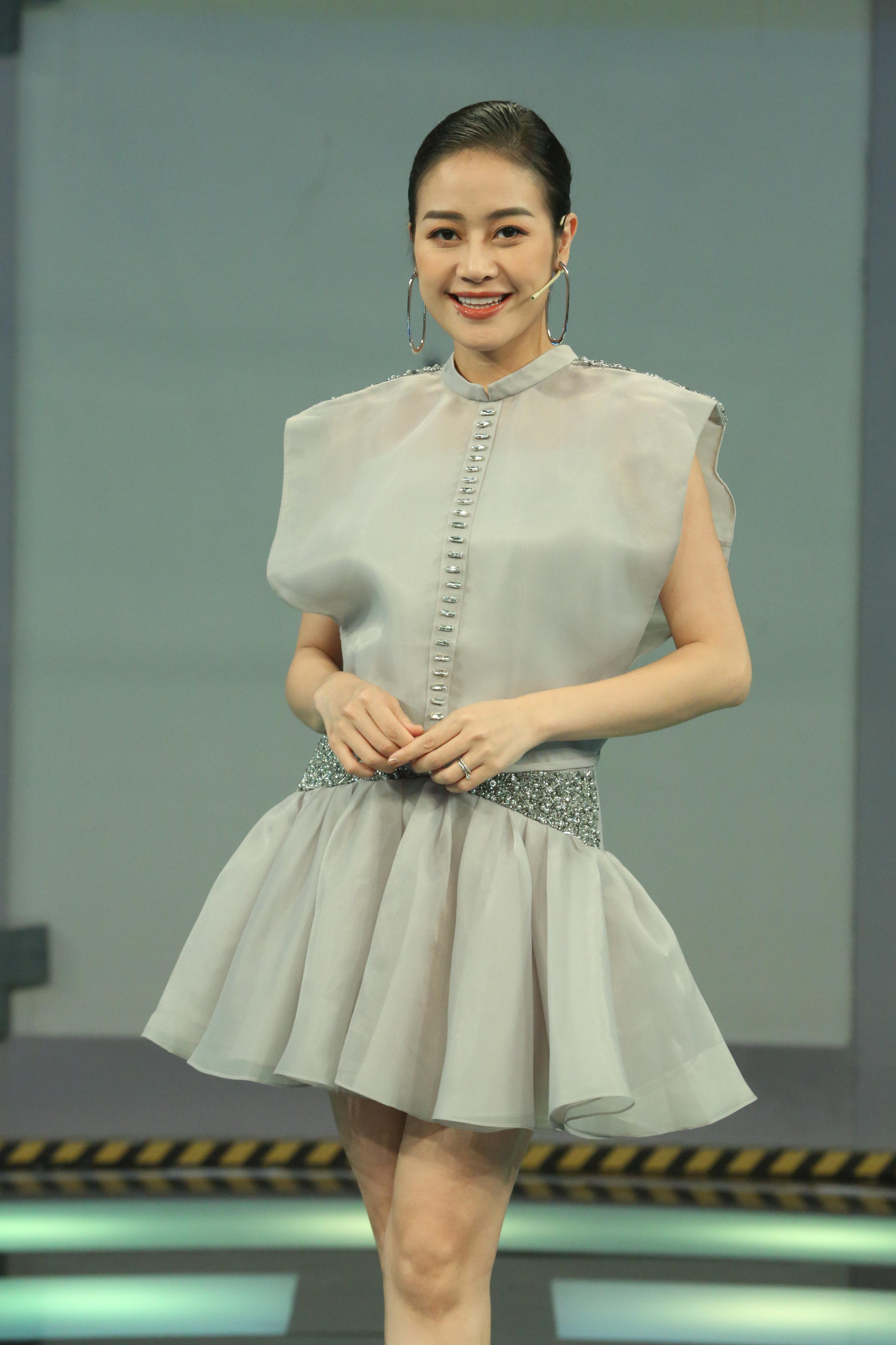 Là gương mặt MC quen thuộc với khán giả VTV, nhưng từ khi có gia đình nhỏ, Phí Linh từ chối những lời mời dẫn chương trình dài hơi vì muốn tập trung chăm sóc con và gia đình nhỏ.