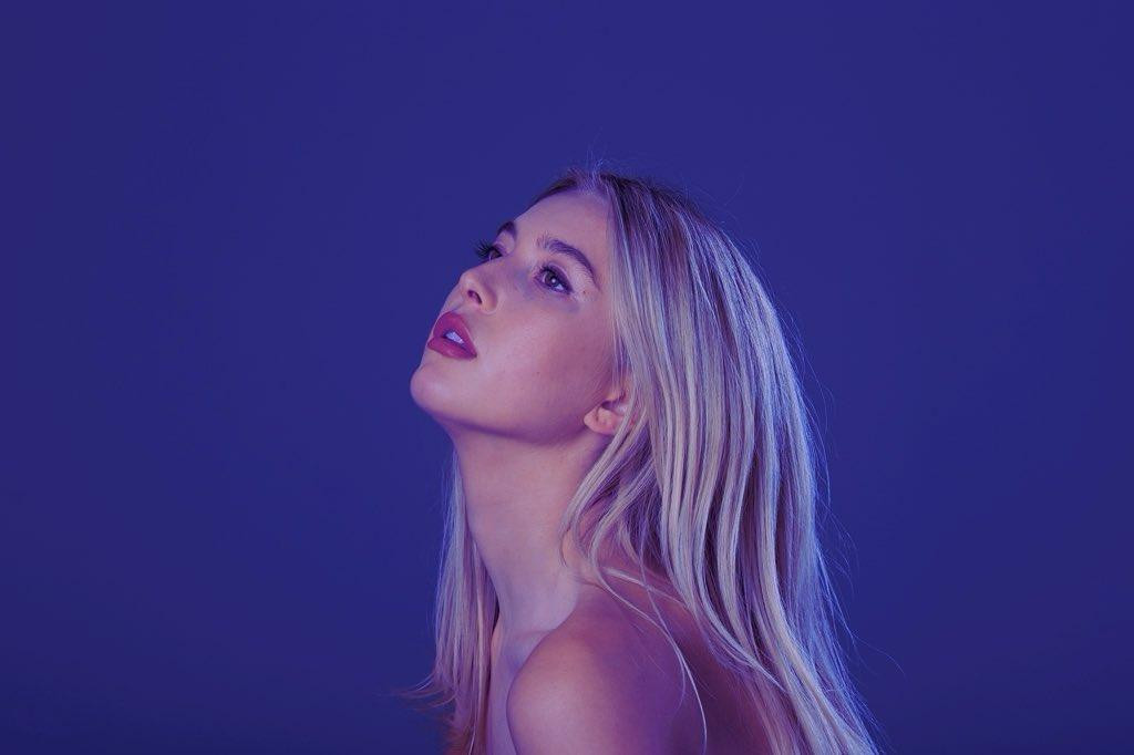 Steve Jobs từng nhận xét về con gái mình rằng Eve là cô bé thông minh và nhạy cảm. Con gái út cũng là người được cha cưng chiều nhất.