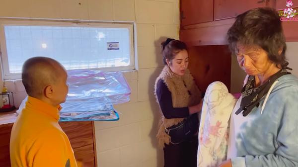 Sau đó, Thúy Nga bắt đầu hành trình hỗ trợ đàn chị. Ban đầu Kim Ngân còn khước từ sự giúp đỡ của Thúy Nga. Sau đó, Thúy Nga bắt đầu hành trình hỗ trợ đàn chị. Ban đầu Kim Ngân còn khước từ sự giúp đỡ của Thúy Nga.