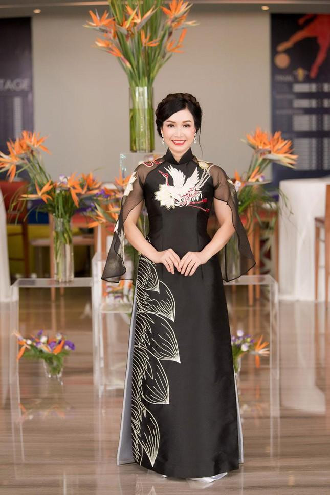 Sau 33 năm đăng quang, cô vẫn giữ được hình ảnh đẹp trong lòng công chúng. Không tham gia vào các hoạt động nghệ thuật như nhiều hoa hậu khác, hoa hậu Bùi Bích Phương chủ yếu tập trung vào công việc và dành nhiều thời gian để chăm sóc cho tổ ấm của mình.