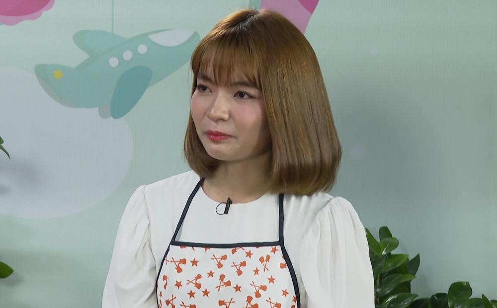 Bà xã Mạc Văn Khoa chia sẻ khoảng thời gian mang thai khó khăn. Bà xã Mạc Văn Khoa chia sẻ khoảng thời gian mang thai khó khăn.