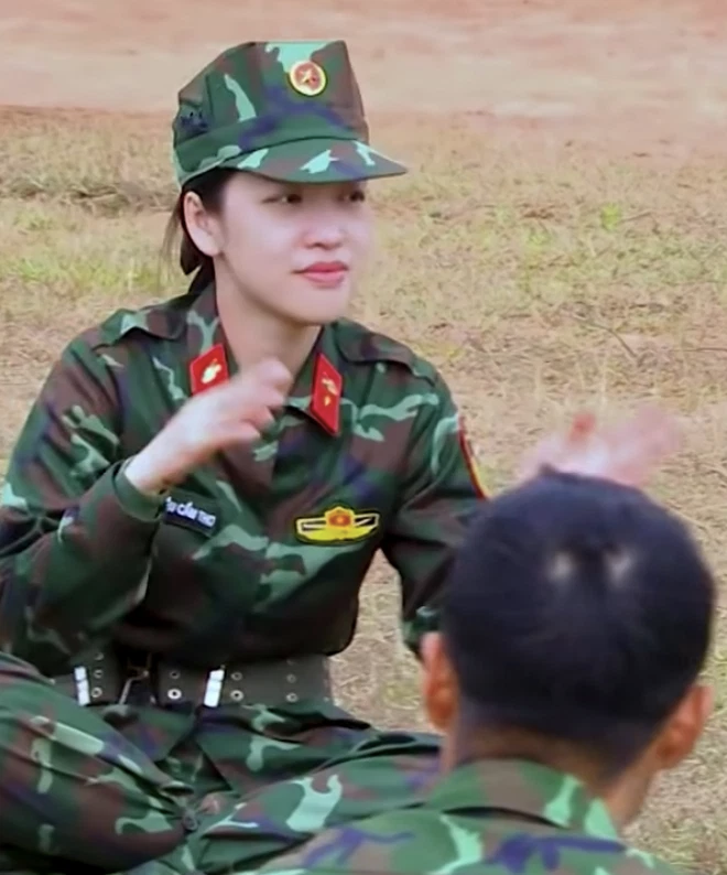 Puka sở hữu làn da trắng không tì vết. Puka sở hữu làn da trắng không tì vết.