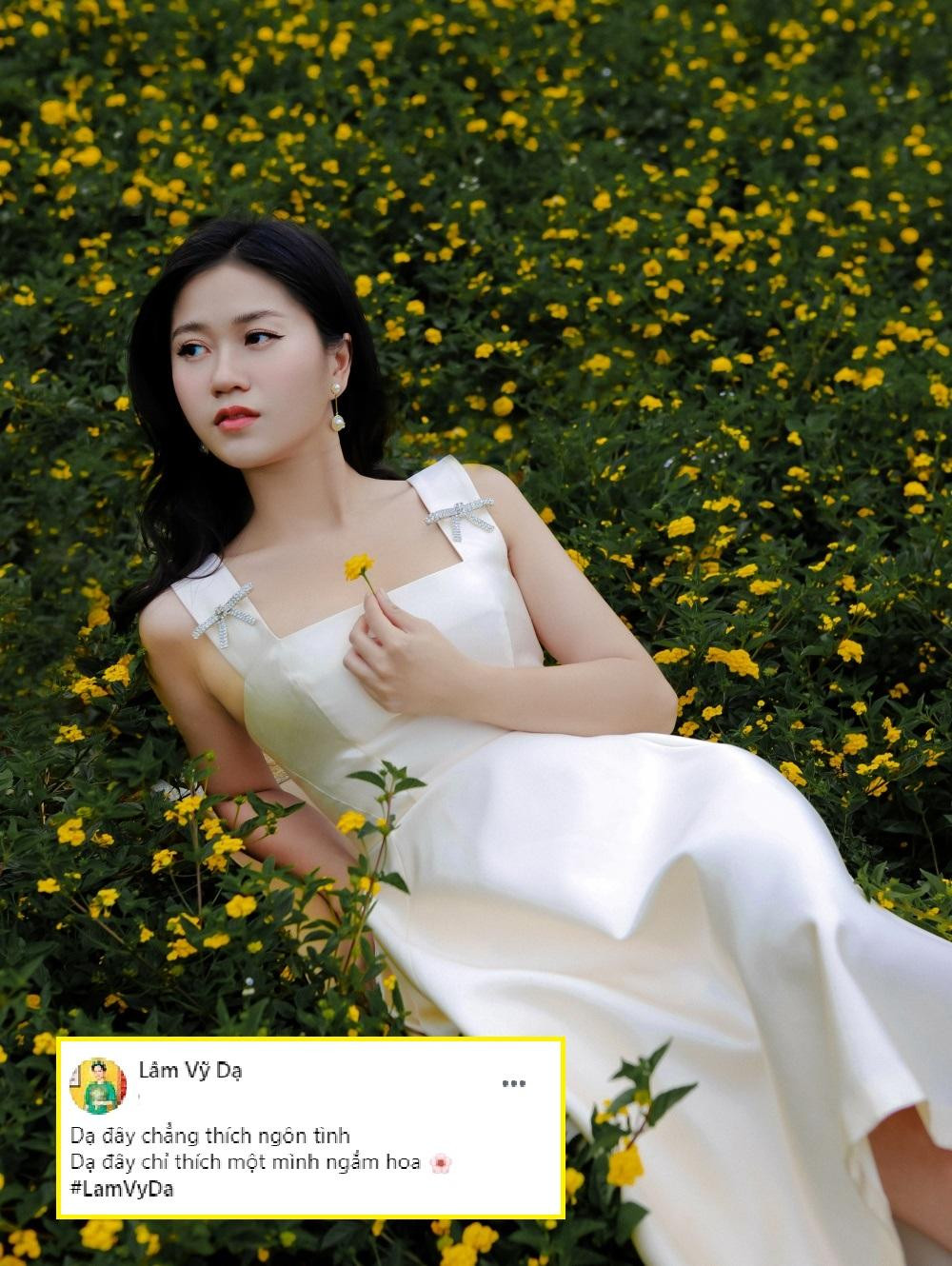 Lâm Vỹ Dạ khoe ảnh nàng thơ hậu giảm cân lên Facebook cá nhân. Dù đã trải qua 2 lần sinh nở nhưng nữ diễn viên vẫn giữ được nhan sắc trẻ trung. Lâm Vỹ Dạ khoe ảnh nàng thơ hậu giảm cân lên Facebook cá nhân. Dù đã trải qua 2 lần sinh nở nhưng nữ diễn viên vẫn giữ được nhan sắc trẻ trung.