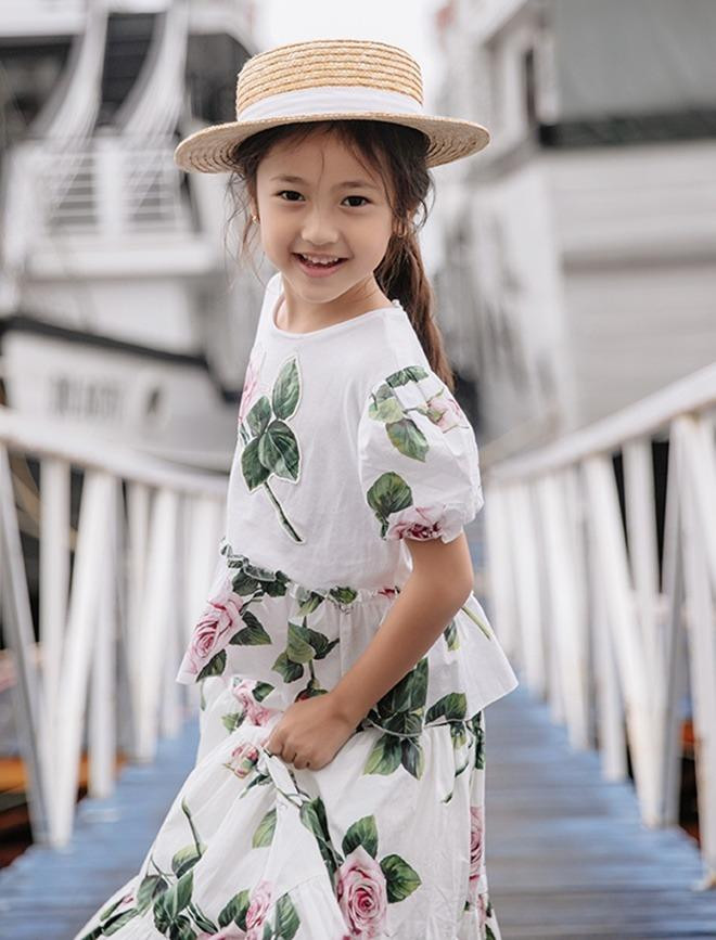 Được biết con gái út Hoa hậu Hà Kiều Anh tên là Huỳnh Viann sinh tháng 10/2015. Ngoài các môn thể thao như bơi lội, trượt patin, thể dục dụng cụ, Viann cũng học ballet, piano, cưỡi ngựa…