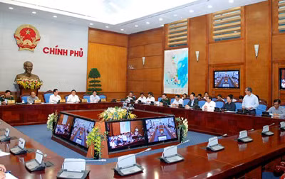 Giám đốc Trung tân Dự báo KTTV TƯ Bùi Minh Tăng (người đứng trong ảnh) báo cáo diễn biến bão Haiyan. Ảnh: VGP/Nhật Bắc. Giám đốc Trung tân Dự báo KTTV TƯ Bùi Minh Tăng (người đứng trong ảnh) báo cáo diễn biến bão Haiyan. Ảnh: VGP/Nhật Bắc