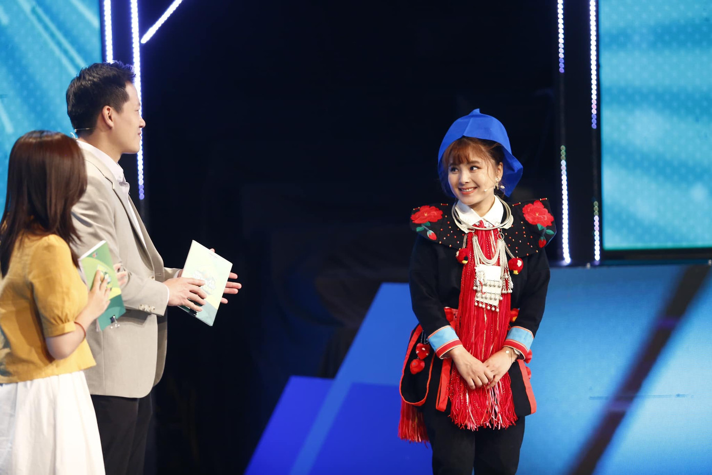 Cô là tác giả cuốn tự truyện truyền cảm hứng "Đường ngược chiều".