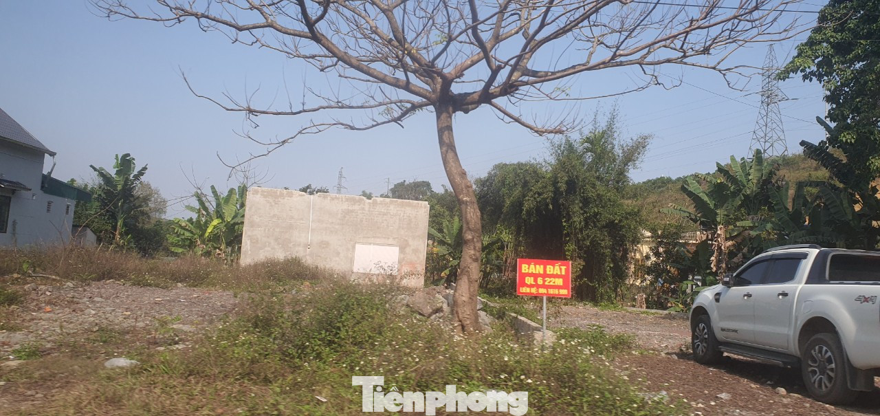 Các chuyên gia bất động sản nhận định, nhà đầu tư vẫn dành sự quan tâm cho nhà đất nhưng tỉ lệ chốt hợp đồng thành công lại đang khá thấp, và giảm từ 80 - 90% nếu so sánh với thời điểm giữa năm 2022… Các chuyên gia bất động sản nhận định, nhà đầu tư vẫn dành sự quan tâm cho nhà đất nhưng tỉ lệ chốt hợp đồng thành công lại đang khá thấp, và giảm từ 80 - 90% nếu so sánh với thời điểm giữa năm 2022…