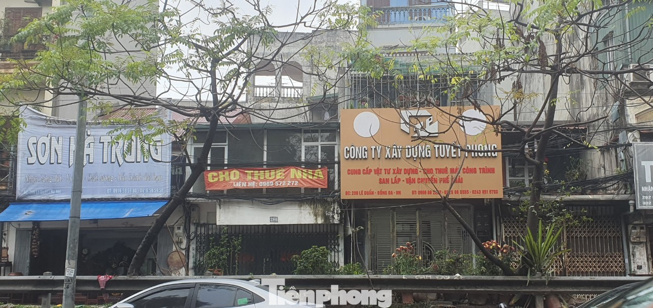 Tuy nhiên, nhu cầu tìm kiếm nhà đất lại giảm so với các đợt cao điểm đầu năm, mặc dù lượt truy cập trang để tìm kiếm nhà đất vẫn rất lớn. Trong đó với các loại hình như căn hộ, nhà mặt phố, biệt thự, lượt quan tâm vẫn tăng trung bình từ 7-14% so với cùng kỳ. Tuy nhiên, nhu cầu tìm kiếm nhà đất lại giảm so với các đợt cao điểm đầu năm, mặc dù lượt truy cập trang để tìm kiếm nhà đất vẫn rất lớn. Trong đó với các loại hình như căn hộ, nhà mặt phố, biệt thự, lượt quan tâm vẫn tăng trung bình từ 7-14% so với cùng kỳ.