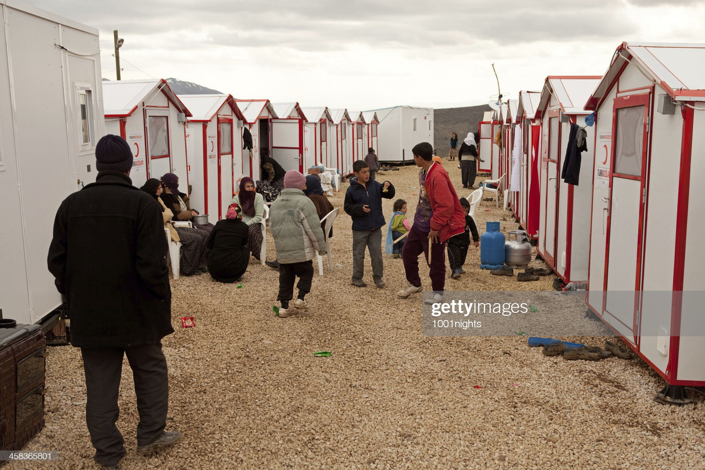 Thảm họa và mất mát trong trận động đất năm 2010 khiến không ít người dân ở Elazig di cư đến thành phố Hatay - miền Nam Thổ Nhĩ Kỳ, để quên đi quá khứ đau thương, xây dựng ngôi nhà mới.