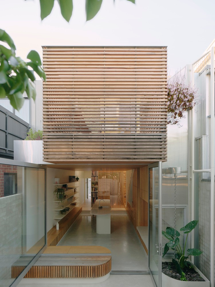 Vẻ đẹp tinh tế của ngôi nhà khiến nhiều người không khỏi trầm trồ. Vẻ đẹp tinh tế của ngôi nhà khiến nhiều người không khỏi trầm trồ.