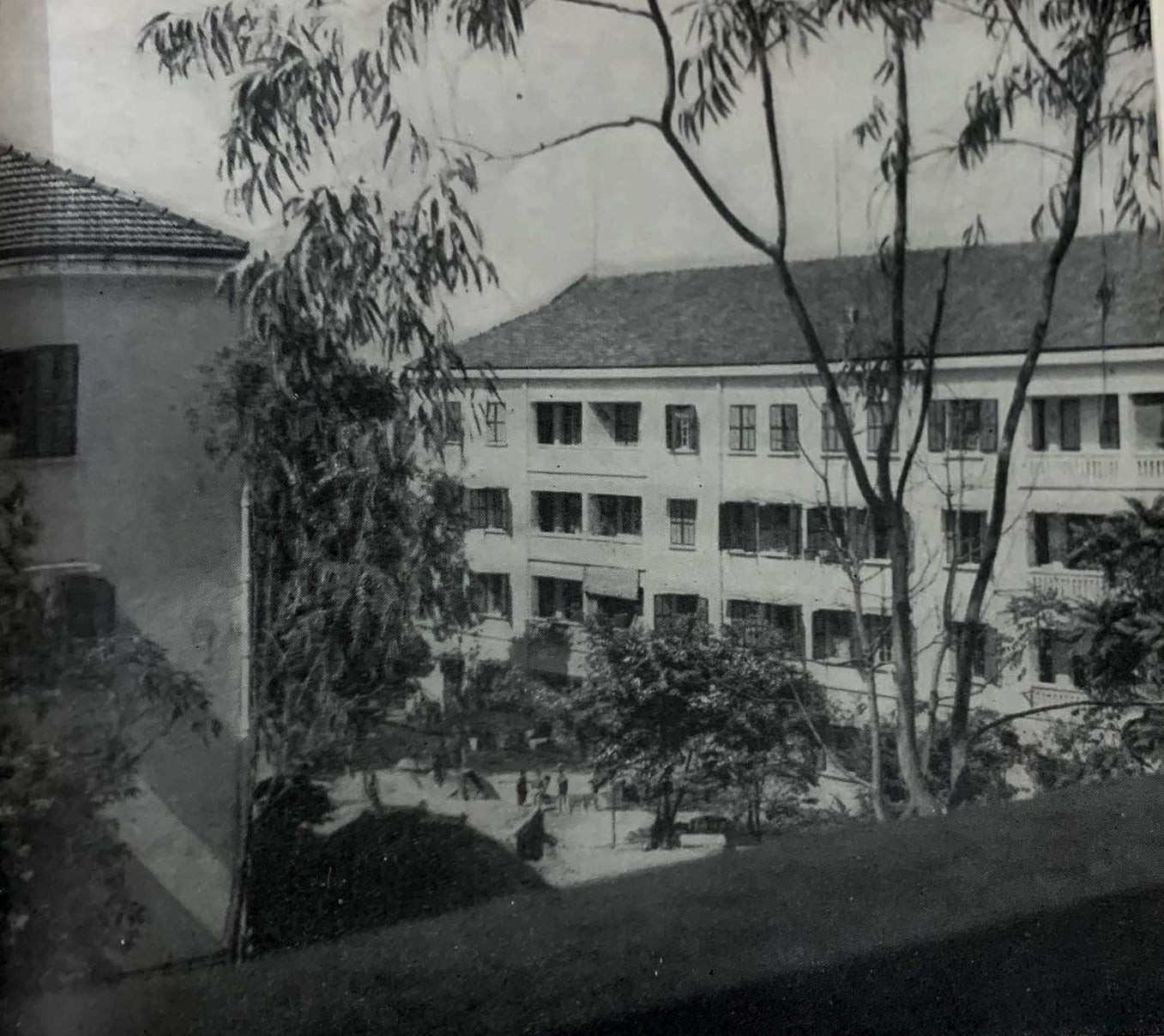 Hình ảnh khu tập thể Nguyễn Công Trứ trước đây. Ảnh: NSNA Đỗ Huân. Hình ảnh khu tập thể Nguyễn Công Trứ trước đây. Ảnh: NSNA Đỗ Huân.